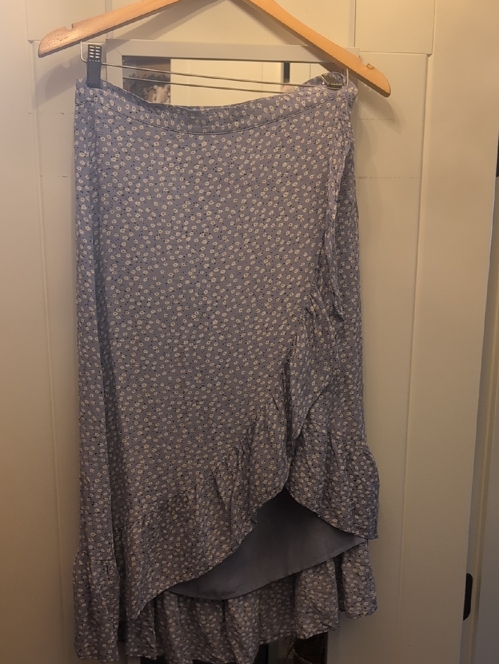 Rails Sz L Nova Blue Floral Rayon/Viscose Lined Midi Skirt